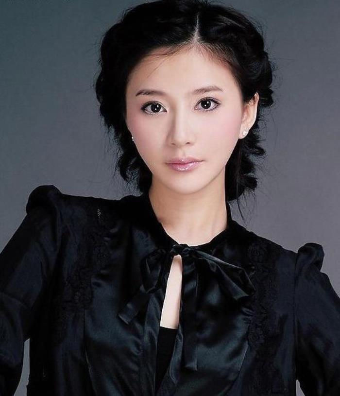 王志文的六位女人 现任老婆陈坚红简历