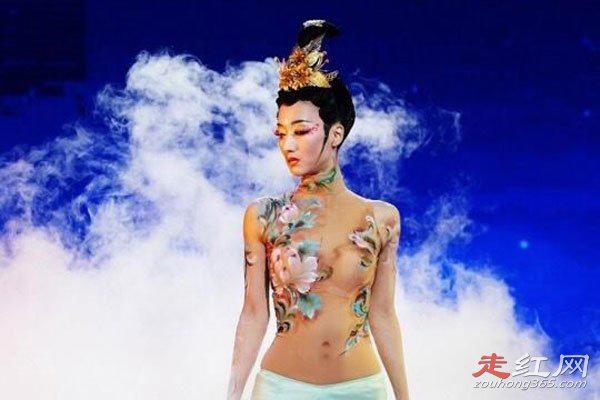 杨丽萍简历及个人资料简介 莲花心舞蹈为何很恐怖