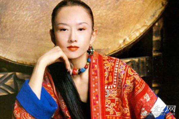 杨丽萍简历及个人资料简介 莲花心舞蹈为何很恐怖