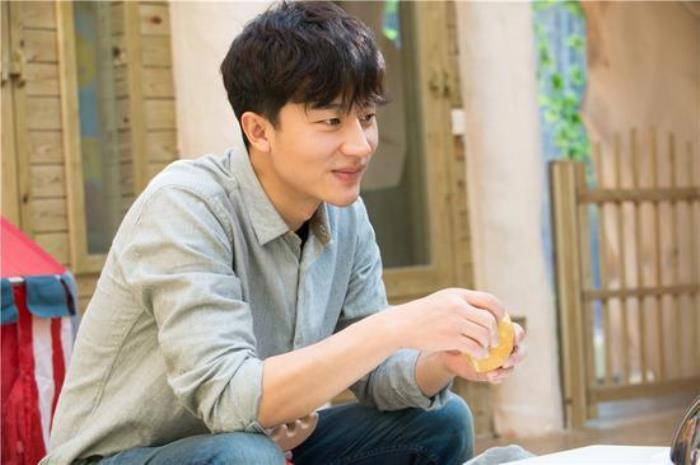 黄轩个人资料家庭简介 成名之路怎么火起来的