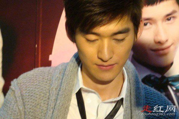 张翰满脸都是眼睛的图片 千眼图闹出人命