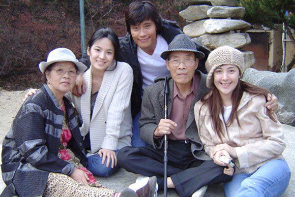 李秉宪把宋慧乔玩坏了 她在韩国口碑真的有那么差吗