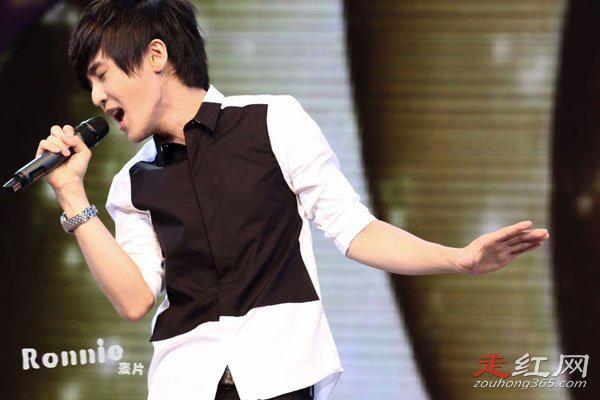 李炜托奶事件怎么回事 和张杰关门有什么关系