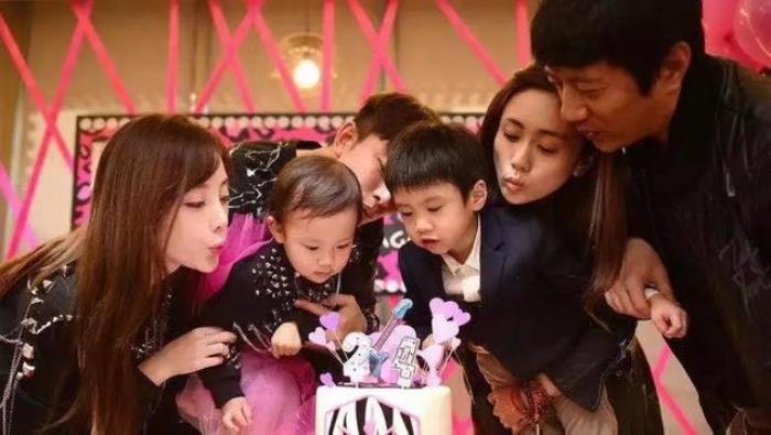 李小璐闺蜜团都有谁 泰迪闺蜜团成员名单