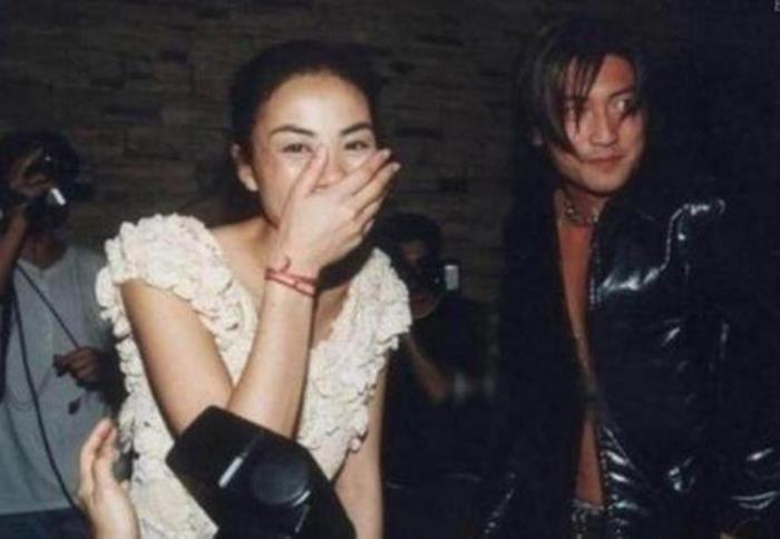 王菲李亚鹏为什么离婚分开 蝴蝶事件是怎么回事