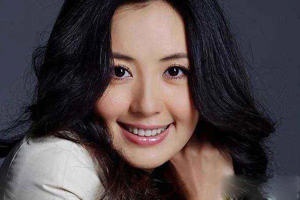 杨童舒宋林静图片对比 像双胞胎是同一个人吗