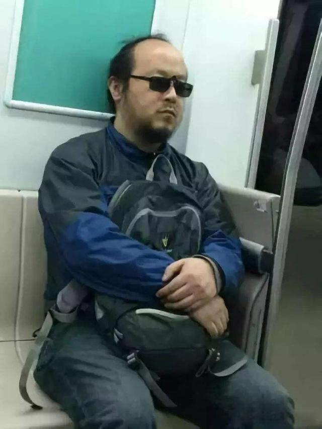 张宏民的妻子是谁 一直不结婚的真实原因