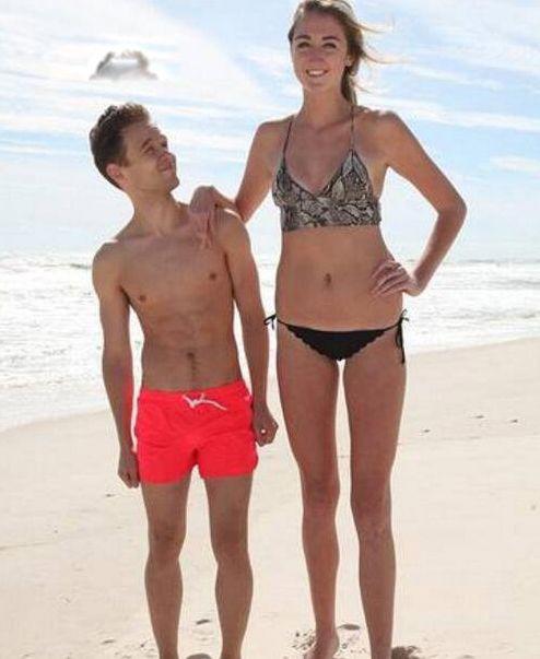 世界腿最长的女孩排行榜前十 女模Lauren Williams排第五