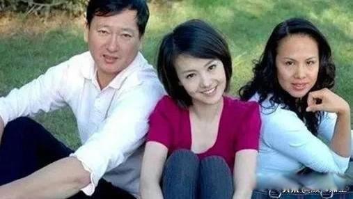 郑爽事件怎么回事 全面被封杀退出演艺圈