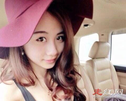 陈翔六点半球球真名叫什么 被按餐桌视频是男主角兽性大发