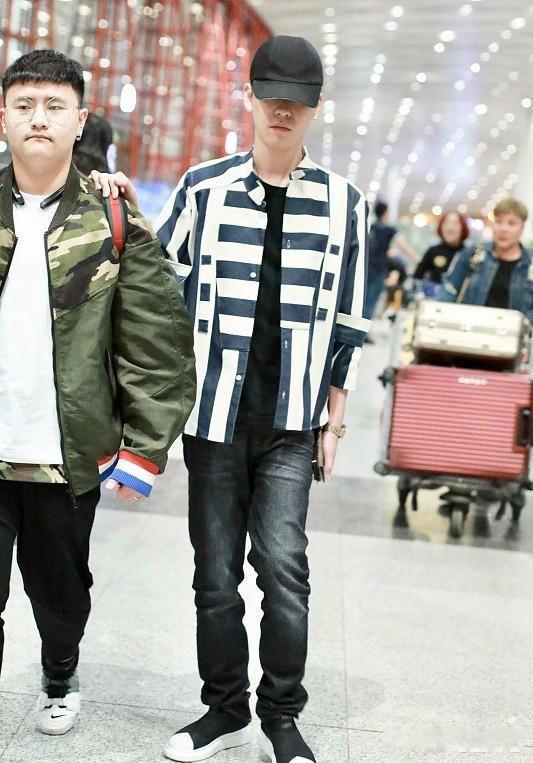 张云雷事件坠台是怎么回事 南京南站事件是哪一天