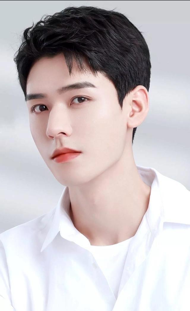 龚俊个人资料 九头鸟身材能出镜的角色很多