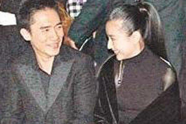 董洁梁朝伟什么关系 曾经是一个经纪公司的