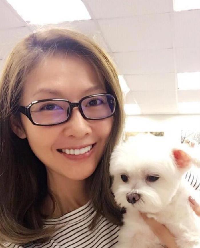 何润东个人资料简介 小8岁老婆林姵希身材好赞