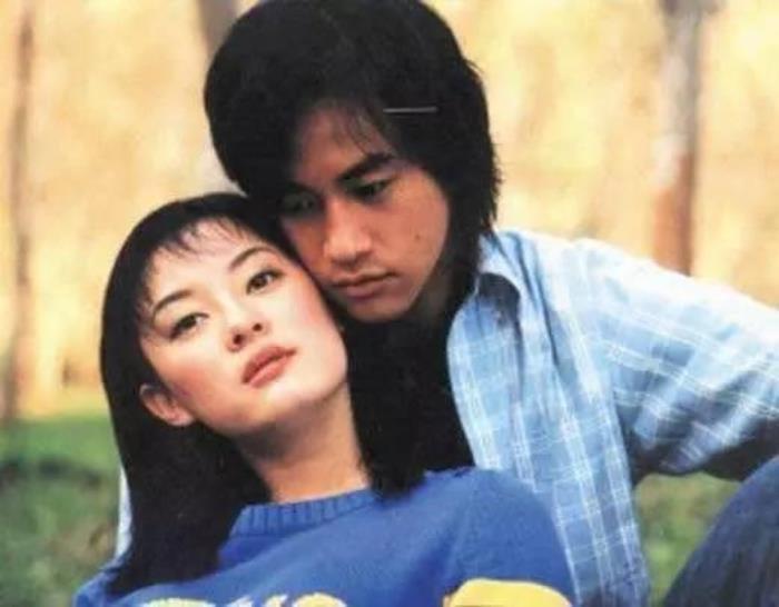 何润东个人资料简介 小8岁老婆林姵希身材好赞