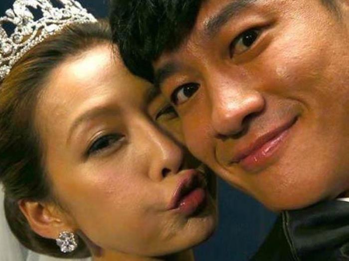 何润东个人资料简介 小8岁老婆林姵希身材好赞