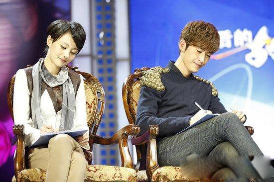 张翰郑爽分分合合的故事 2017郑爽怀孕张翰落泪怎么回事