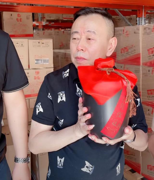 潘长江简历个人资料 潘长江涉嫌虚假宣传卖酒