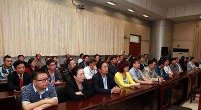 马高潮执行死刑现场 精神病开着车冲向人群