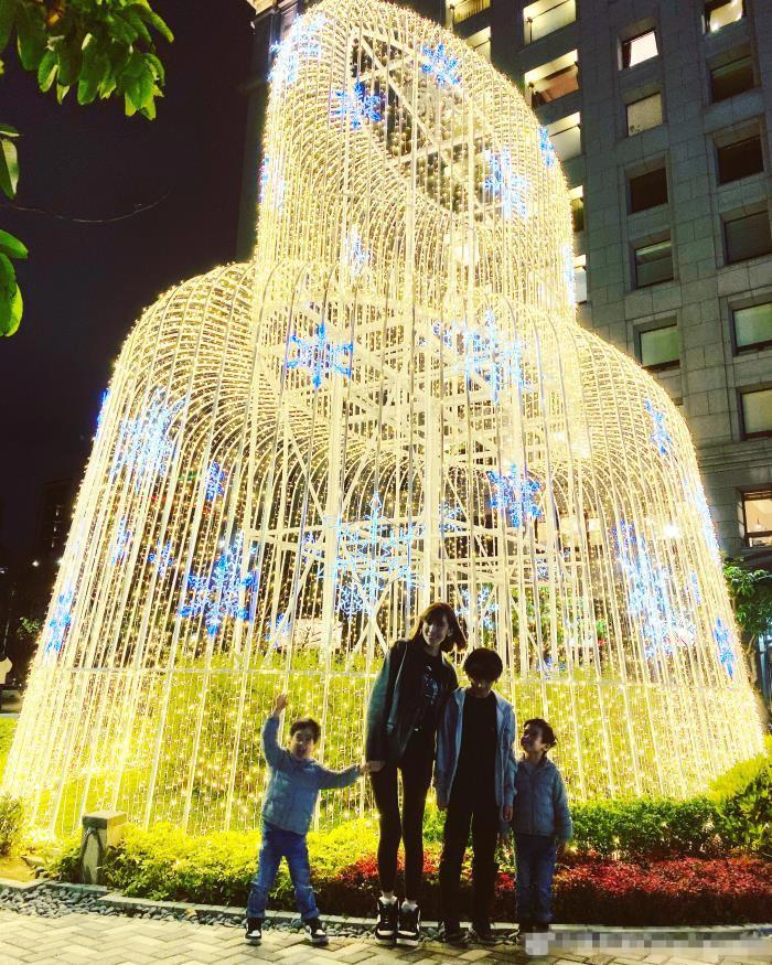 kimi小小志现在照片 陈若仪比林志颖小多少岁