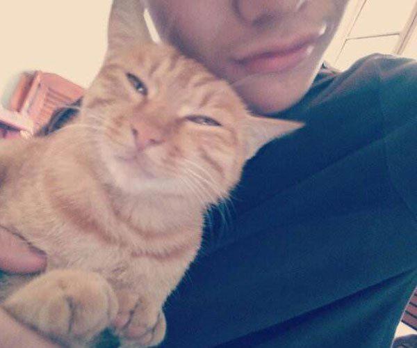 养猫的男人很可怕 女生们一定要远离这种人