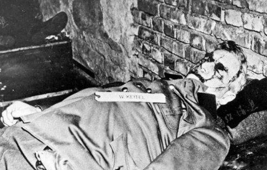 希特勒死亡之谜真相解密 他死亡真相是什么