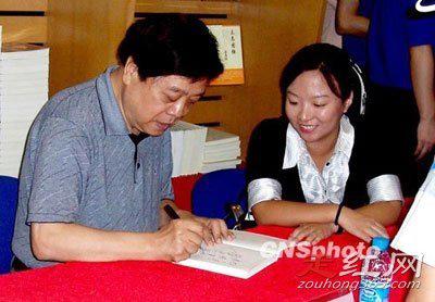 饶颖和赵忠祥是什么关系 录音事件是真的吗