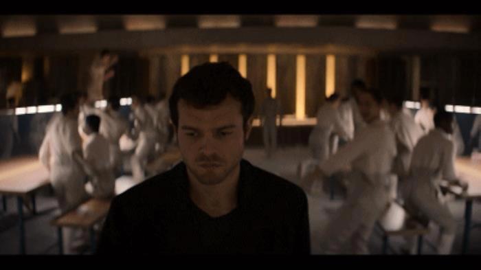 大尺度美剧：美丽新世界 多人运动和多重体验区