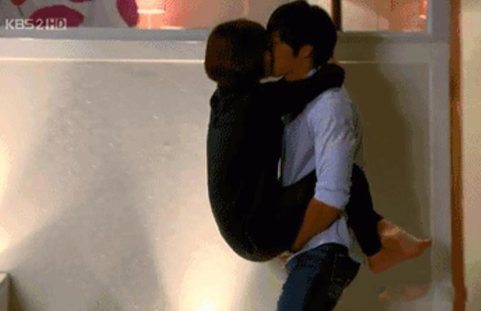 宋慧乔玄彬分手原因 俩人恋爱在一起多久