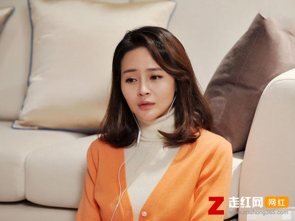 门第罗小贝的演员叫什么名字，罗小贝最后和谁在一起了