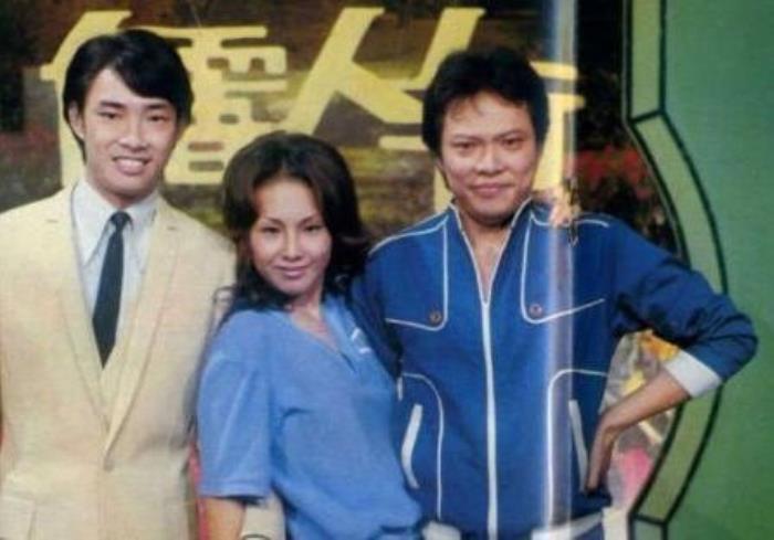 费玉清和张菲是什么关系 亲兄弟为什么姓不一样