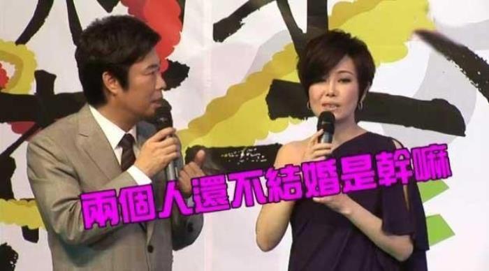 费玉清和张菲是什么关系 亲兄弟为什么姓不一样