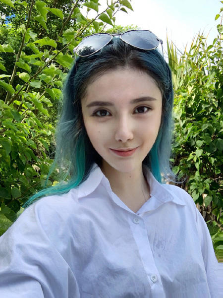 网红鼻祖沉珂图片大全，非主流图片跟现在对比变化大