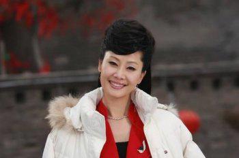 于文华的第一任丈夫是谁 结过几次婚现任丈夫叫什么