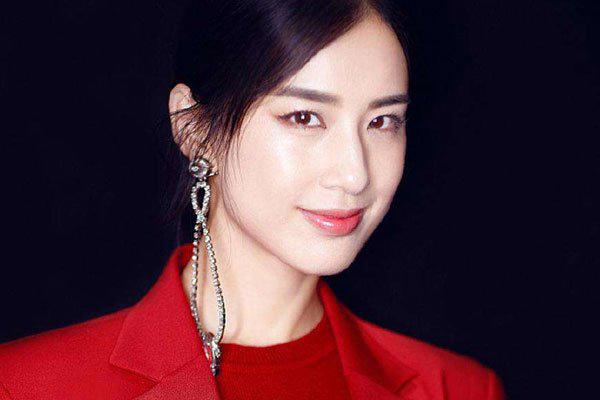 黄圣依老公简历 出轨原配还有一个女儿不被认可