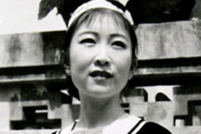 唐国强的现任妻子壮丽照片 前妻到底是什么原因自杀