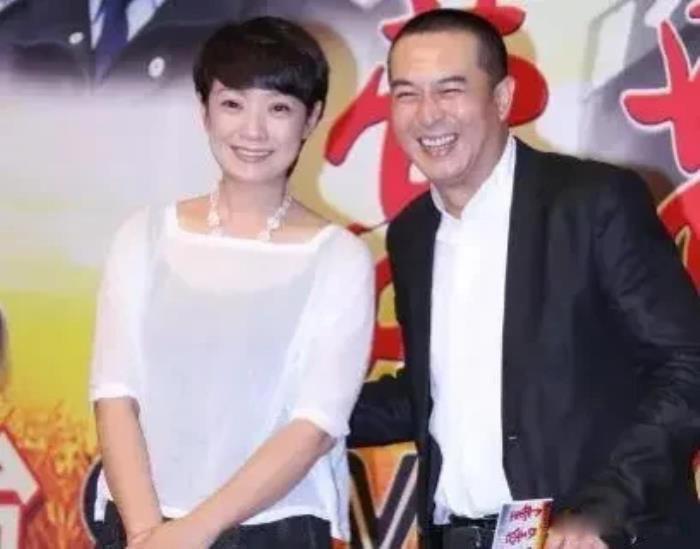 张嘉译现任老婆和前妻简介 他为什么离婚