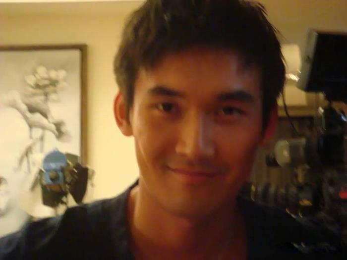 张铎个人资料简介 与大自己8岁陈松伶的爱情故事