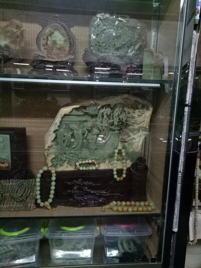 玉器跑水是什么意思 普通浅色岫玉是容易跑水的