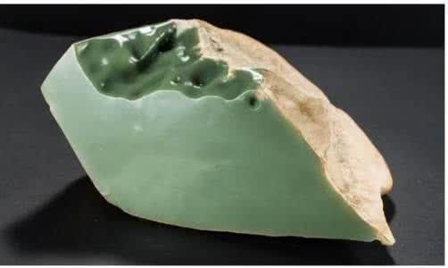 玉器跑水是什么意思 普通浅色岫玉是容易跑水的