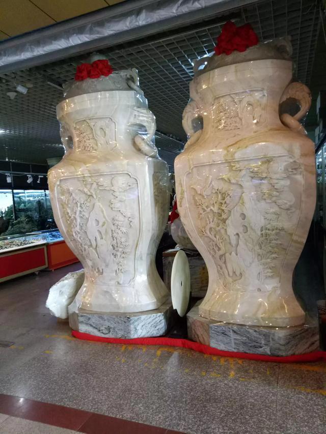 玉器跑水是什么意思 普通浅色岫玉是容易跑水的