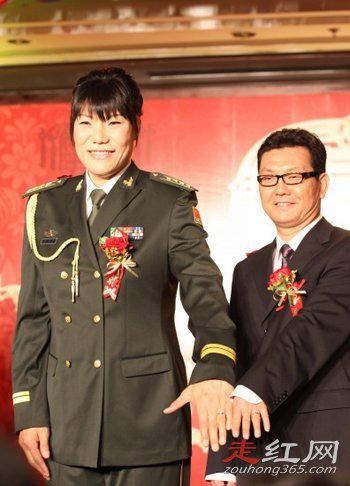 央视主持人郑海霞个人资料简介 已经结婚生子