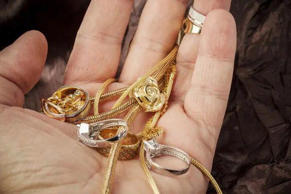 黄金价格什么时候能降下来 黄金2022年会跌价吗
