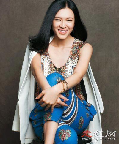 主持人李艾个人资料简介 男友张徐宁向她求婚成功