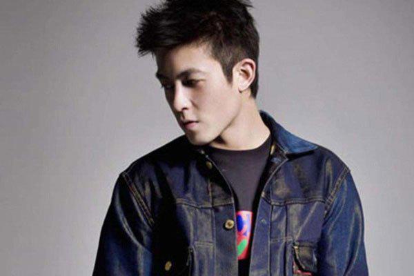 陈冠希电脑1400张照片视频 估计再过20年大家会放过他