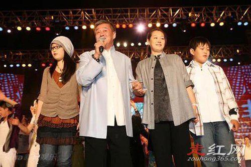 赵本山前妻叫什么名字 如今有个很漂亮的妻子马丽娟