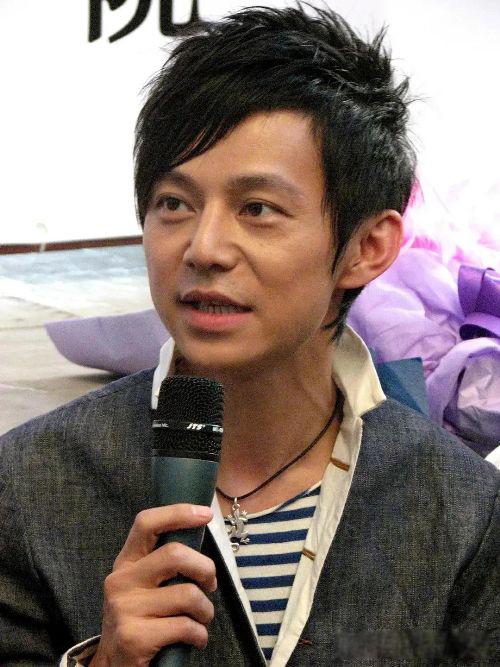 何炅结婚了没有 娱乐圈悬案至今没有人破解