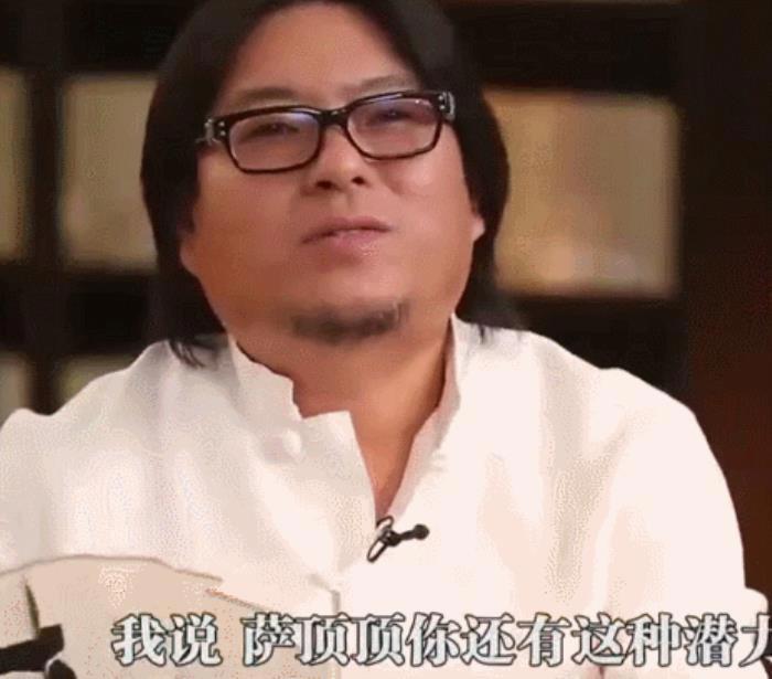 萨顶顶个人资料简介 假唱转话筒事件怎么回事