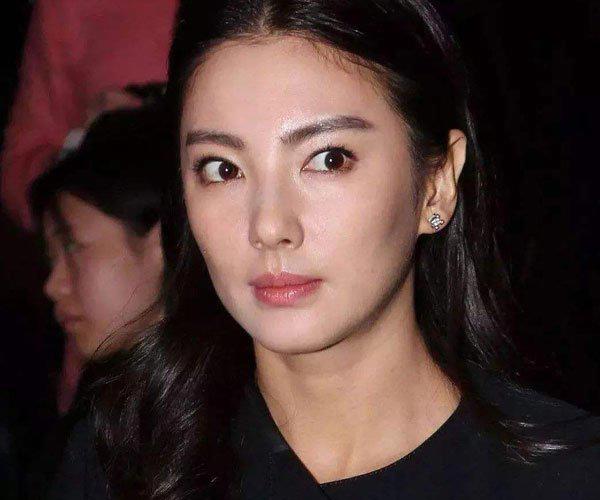 张雨绮的素颜照 有自信才有这个勇气吧