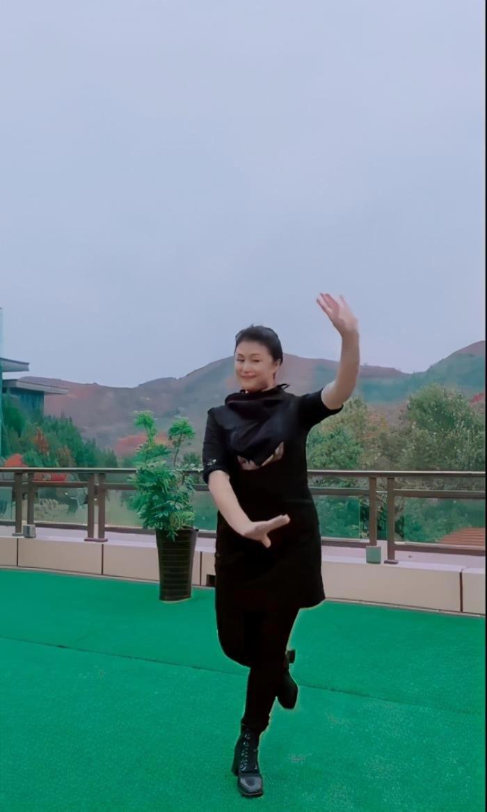 于月仙个人资料简历 年轻时候的照片有多漂亮